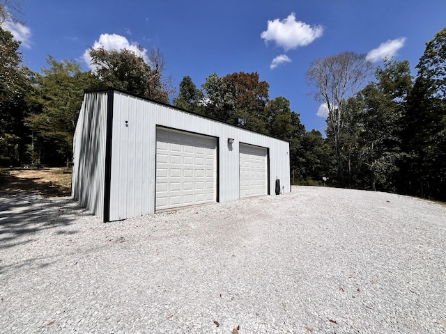 view of detached garage