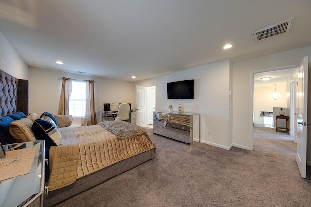 bedroom featuring carpet floors, baseboards, visible vents, and recessed lighting