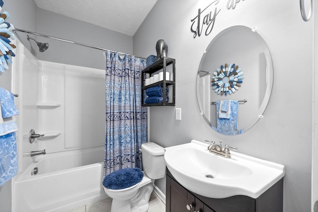 full bath featuring a textured ceiling, vanity, toilet, and shower / tub combo with curtain