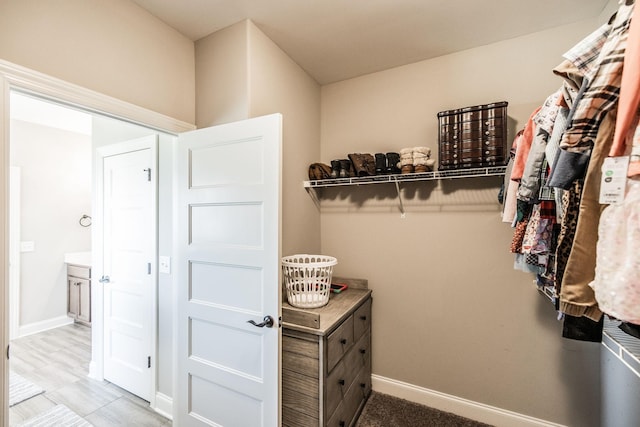 view of spacious closet