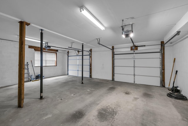 8115 Standifer Gap Rd, Chattanooga, TN 37421 - garage with a garage door opener