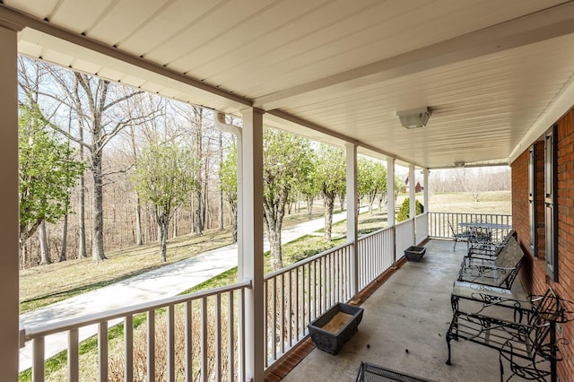 view of patio / terrace with covered porch