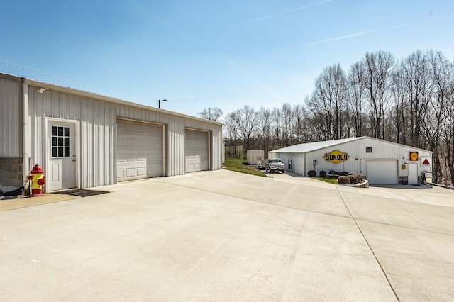 view of detached garage