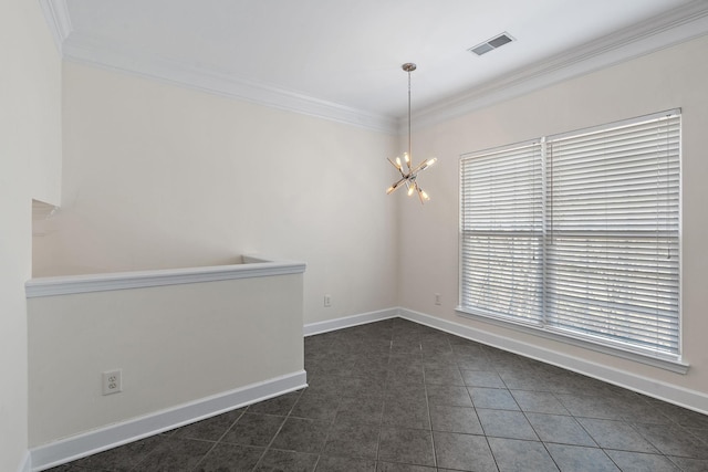 spare room with ornamental molding, visible vents, a notable chandelier, and baseboards