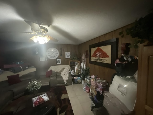 living room featuring a ceiling fan