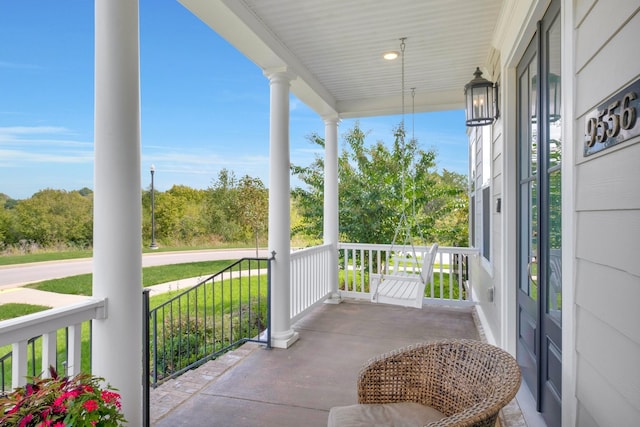 view of patio / terrace with covered porch