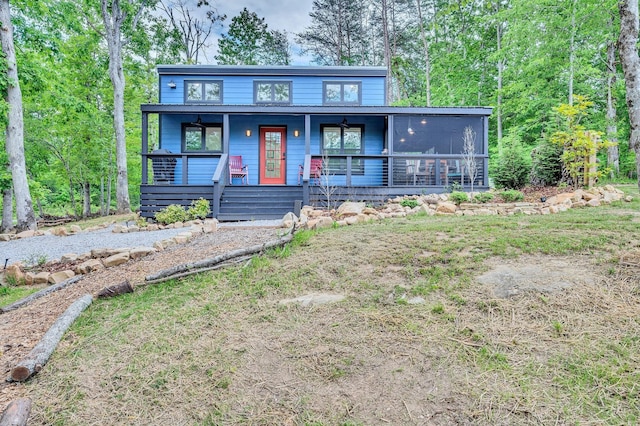 view of front of home featuring a porch