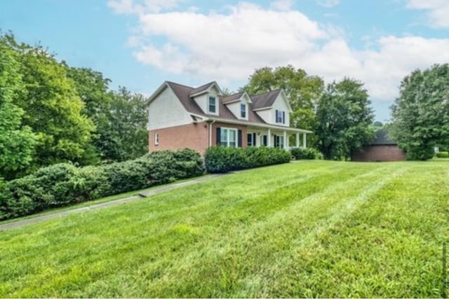 view of front of house with a front yard