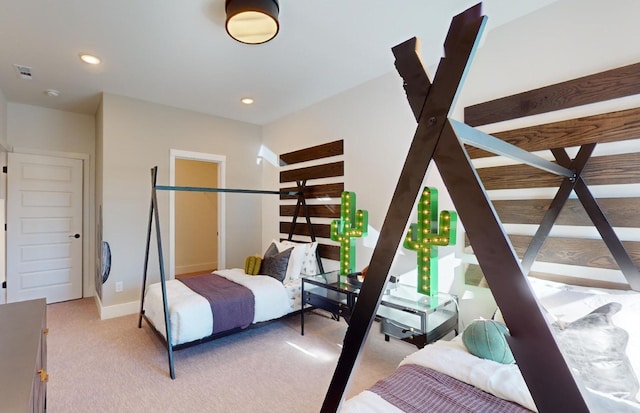 bedroom featuring recessed lighting, visible vents, baseboards, and light colored carpet