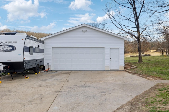 view of detached garage