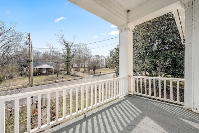 balcony featuring covered porch