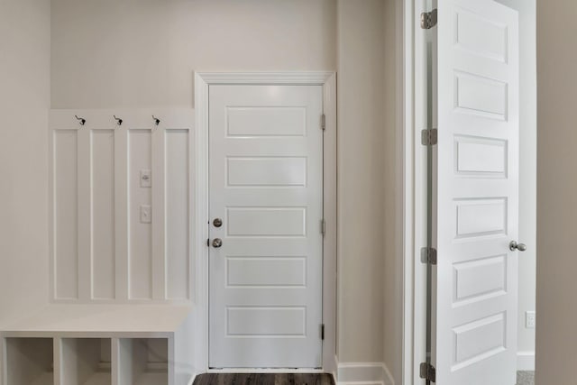 mudroom featuring baseboards