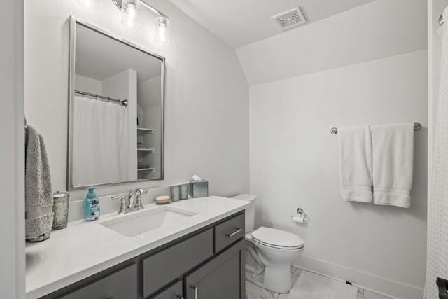 full bath with toilet, baseboards, visible vents, and vanity