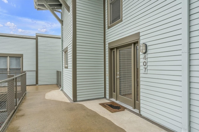 view of entrance to property