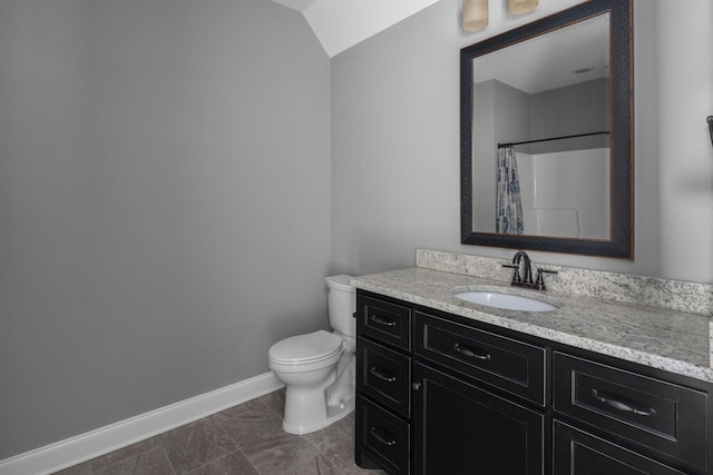 full bath featuring curtained shower, baseboards, vanity, and toilet