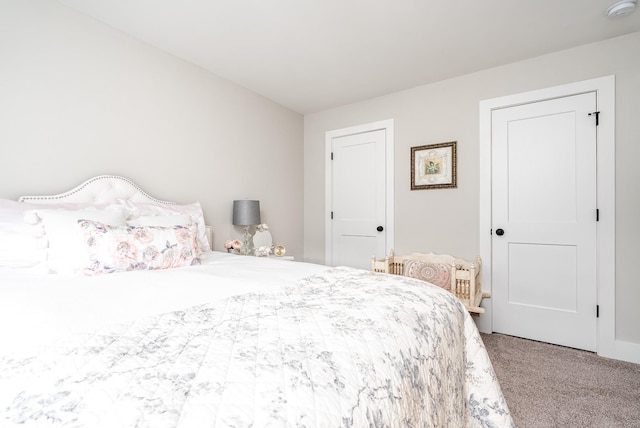 view of carpeted bedroom