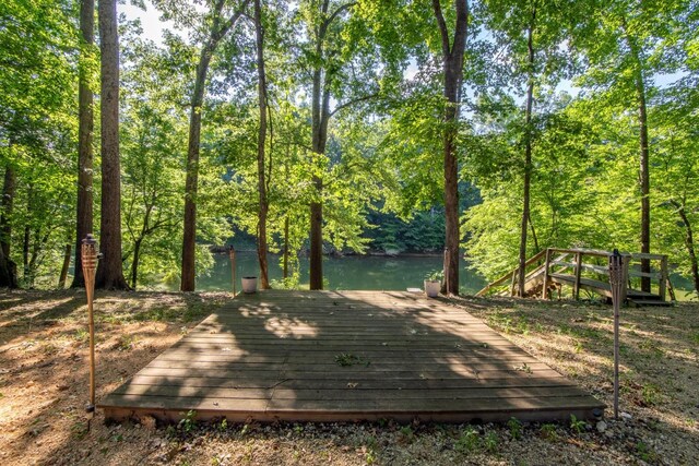 300 Teal Ln, Savannah, TN 38372