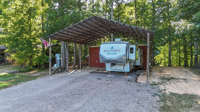 300 Teal Ln, Savannah, TN 38372