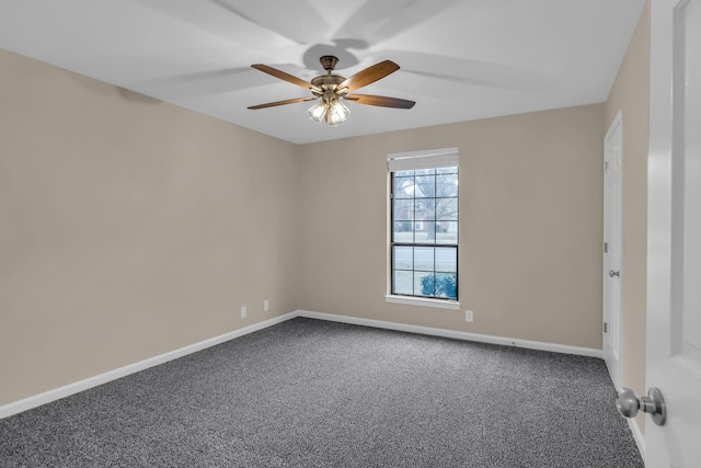 unfurnished room featuring ceiling fan, carpet flooring, and baseboards