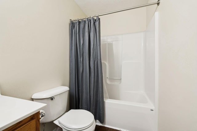 full bath featuring vanity, toilet, and shower / tub combo with curtain