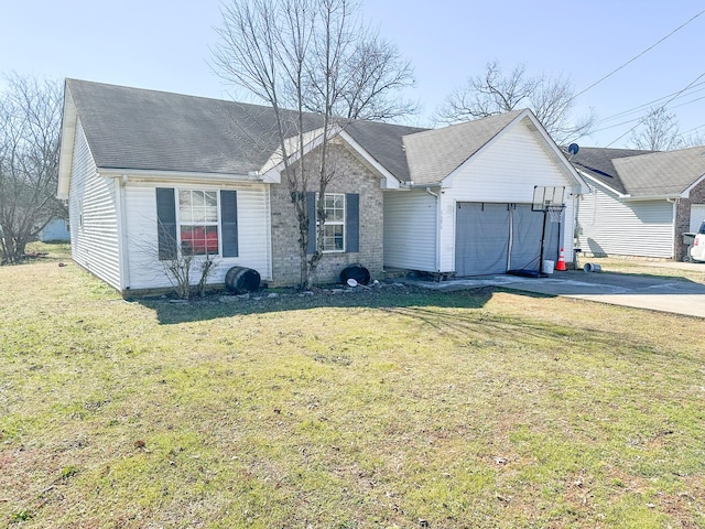 ranch-style home featuring driveway, a front lawn, roof with shingles, and an attached garage