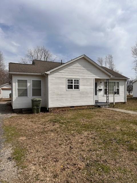 view of front facade featuring crawl space