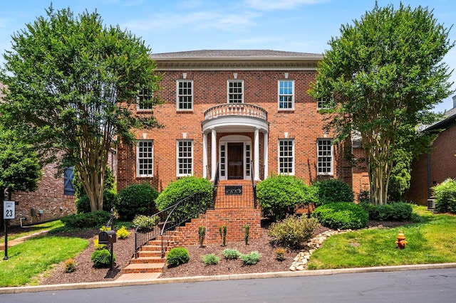 53 Whitworth Blvd, Nashville, TN 37205 - colonial house with brick siding