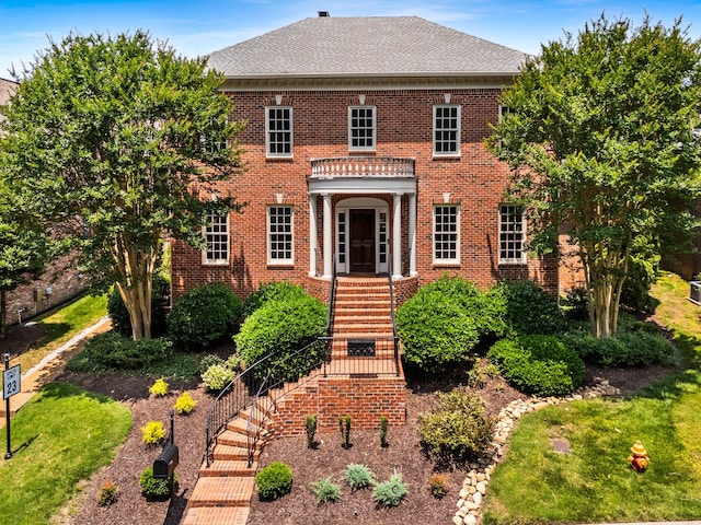 53 Whitworth Blvd, Nashville, TN 37205 - colonial house featuring brick siding