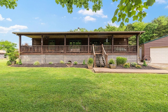 view of front of home featuring covered porch, a front lawn, and log siding