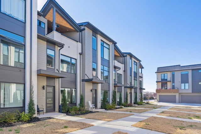 view of building exterior featuring a residential view