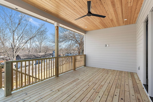 deck with ceiling fan