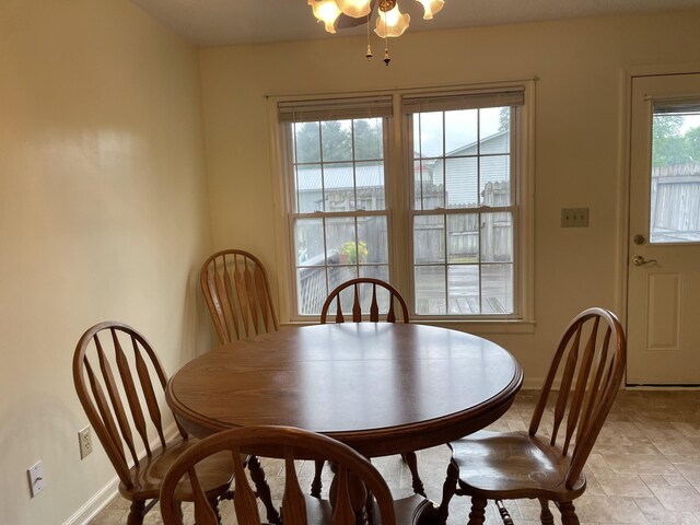 1669 Cornersville Hwy, Lewisburg, TN 37091 - dining space with baseboards