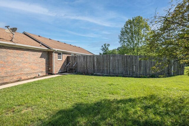 1669 Cornersville Hwy, Lewisburg, TN 37091 - view of yard featuring fence