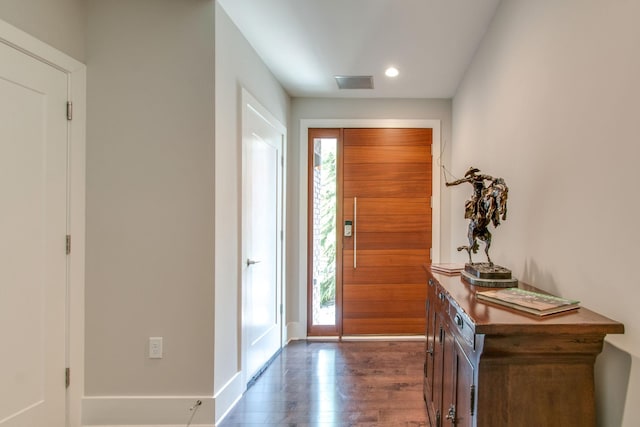 entryway with visible vents, dark wood-style flooring, a wealth of natural light, and recessed lighting