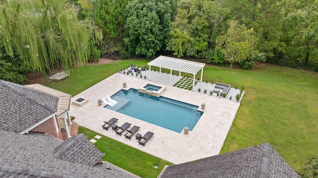 pool featuring a yard, an in ground hot tub, a pergola, and a patio