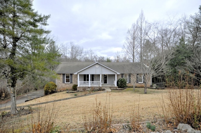 view of front of property featuring covered porch