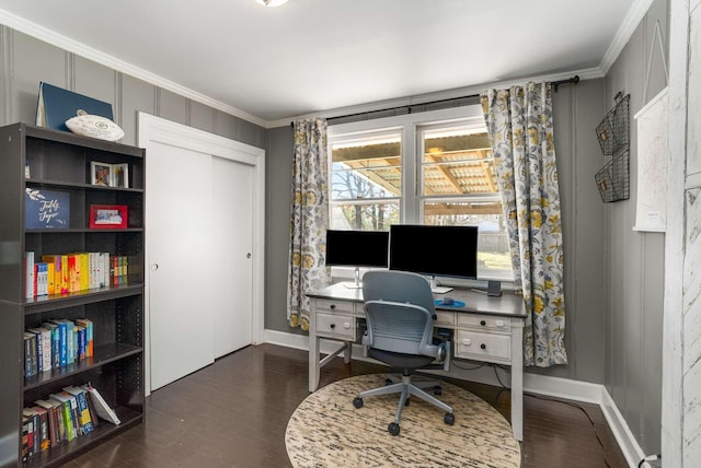 office area with ornamental molding, baseboards, and wood finished floors