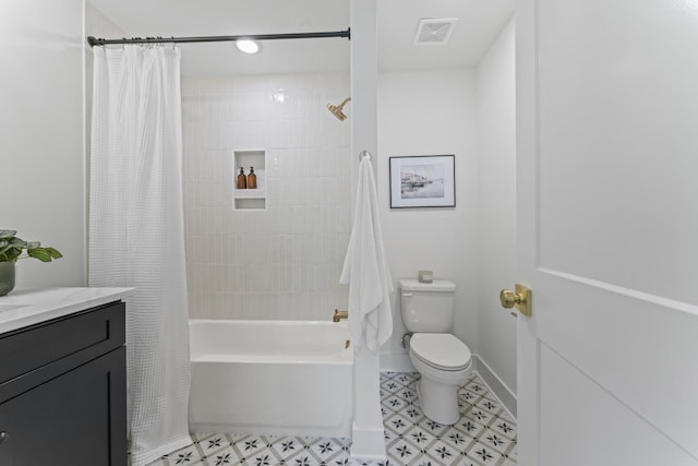 full bathroom with visible vents, shower / bathtub combination with curtain, toilet, vanity, and baseboards