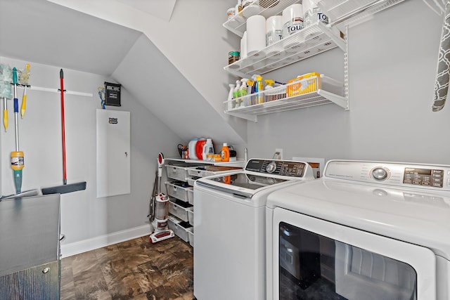 laundry room featuring laundry area, baseboards, and independent washer and dryer