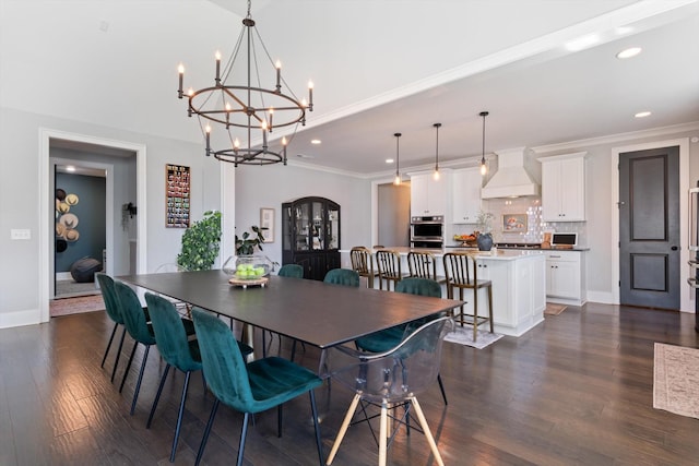 dining area with arched walkways, recessed lighting, dark wood-style flooring, baseboards, and crown molding