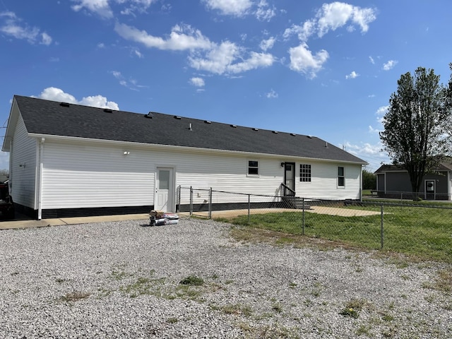 107 Sandy Rd, Unionville, TN 37180 - rear view of property with fence