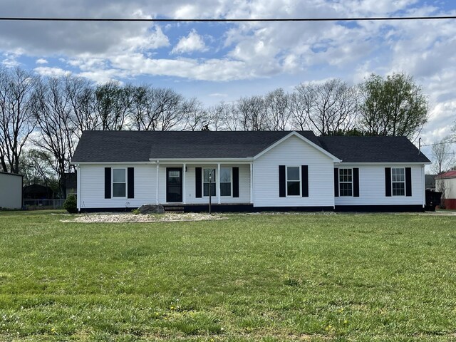 107 Sandy Rd, Unionville, TN 37180 - ranch-style house featuring a front yard