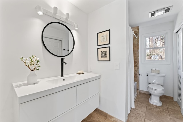 bathroom with visible vents, shower / bathtub combination with curtain, toilet, vanity, and baseboards