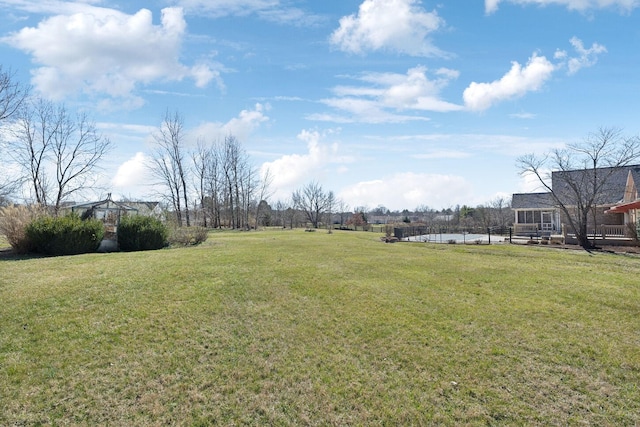 view of yard featuring a water view