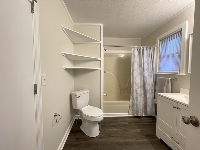 full bathroom featuring crown molding, toilet, shower / bath combo with shower curtain, a textured ceiling, and wood finished floors