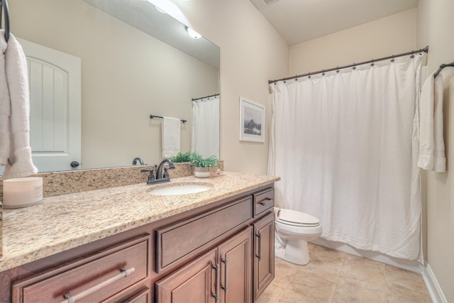 full bath featuring baseboards, toilet, tile patterned floors, curtained shower, and vanity