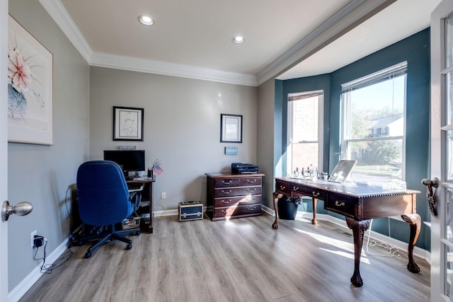 home office featuring recessed lighting, crown molding, baseboards, and wood finished floors