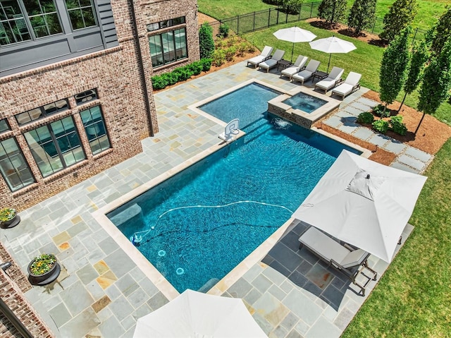 9289 Fordham Dr, Brentwood, TN 37027 - view of swimming pool featuring a patio and a pool with connected hot tub