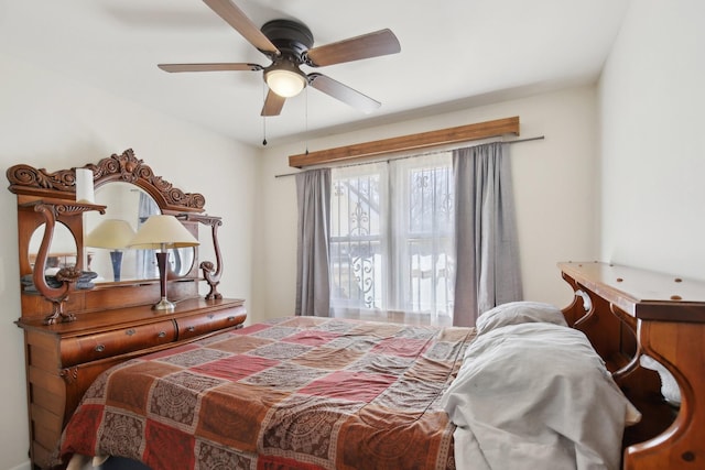 bedroom featuring ceiling fan