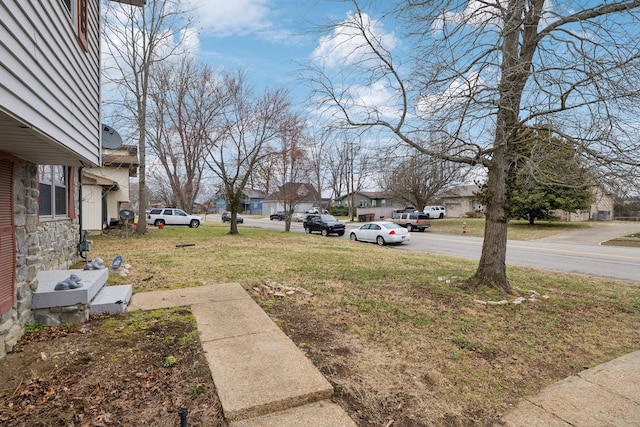 view of yard with a residential view